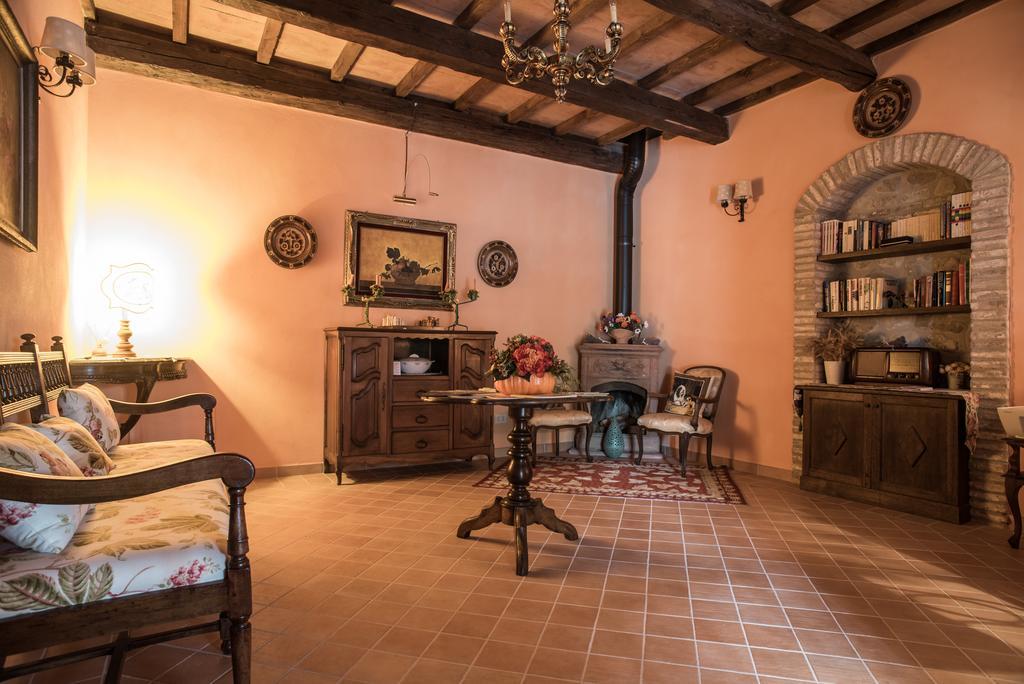 Poggio BerniIl Poggianino住宿加早餐旅馆 外观 照片